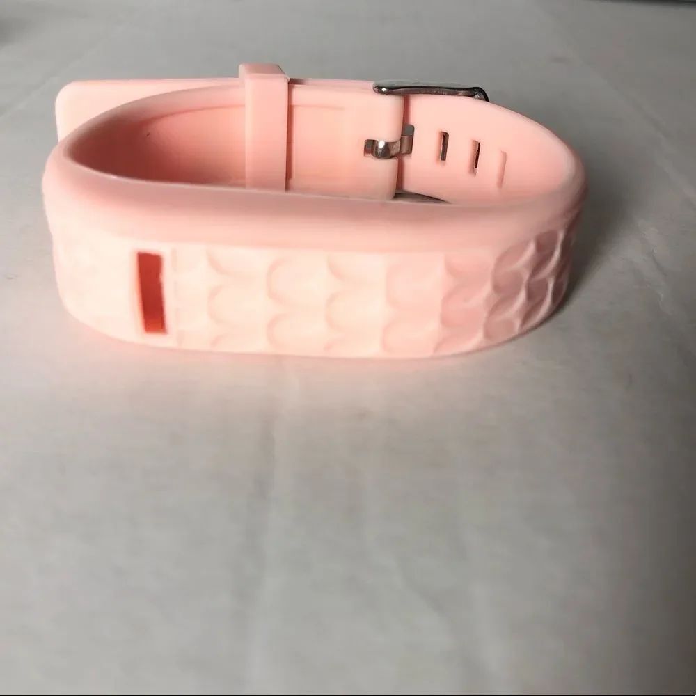 Fitbit Replacement Band Bundle Set - Picture 3 of 6